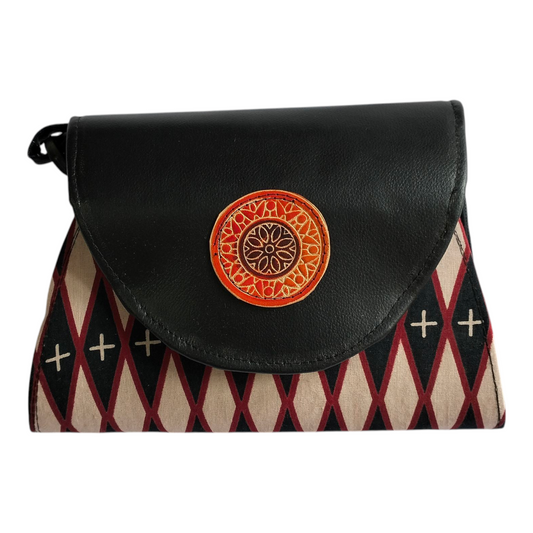 Shantiniketan Handicraft Sling Bag - A Piece of Indian Heritage