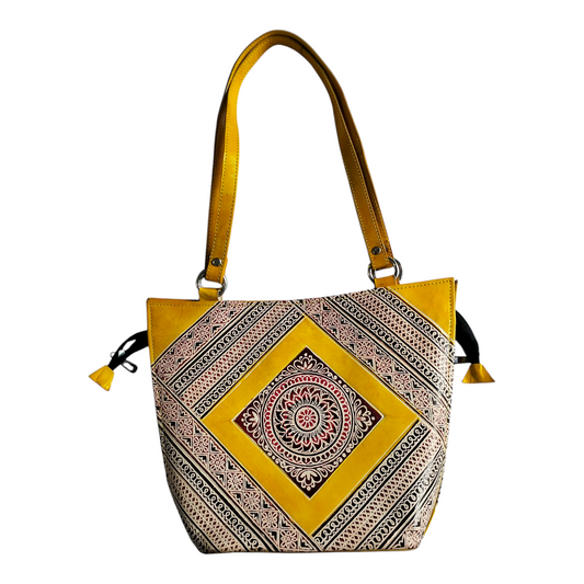 Traditional Shantiniketan Handbag – Handcrafted Ethnic Art from Bengal